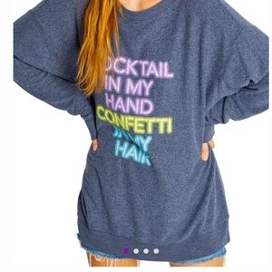 WILDFOX NWT. Cocktail in my hand pullover.